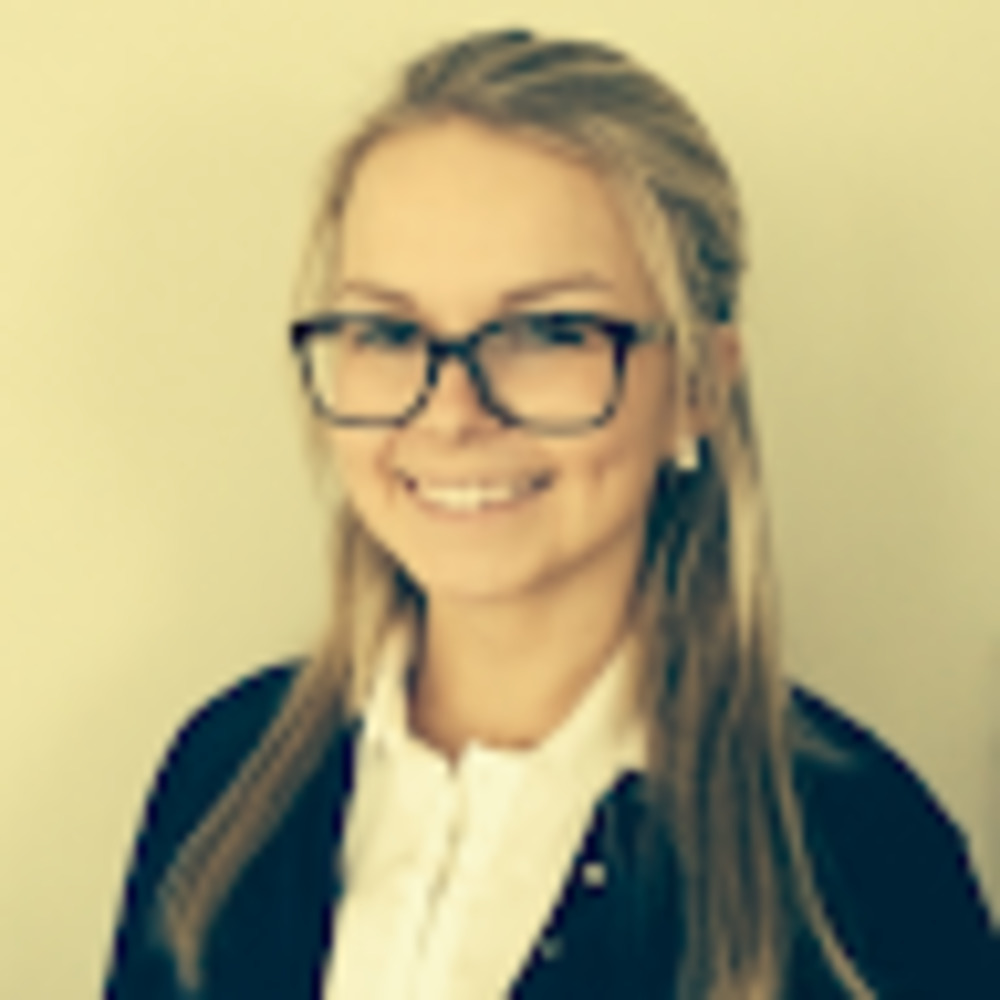 Meet your Posher, Emma